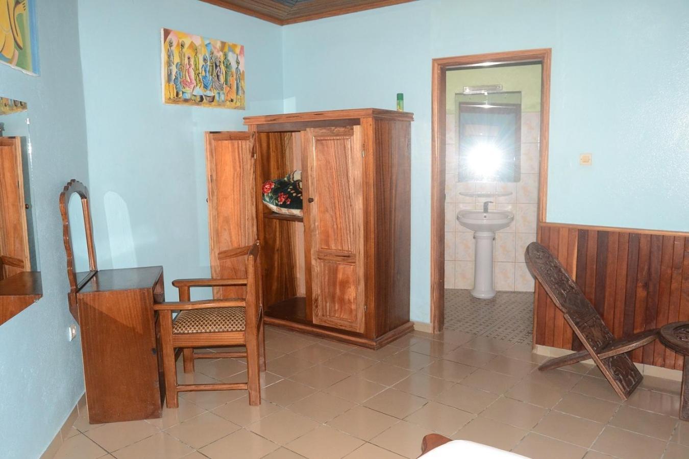 Hotel Restaurant Gites Крібі Екстер'єр фото