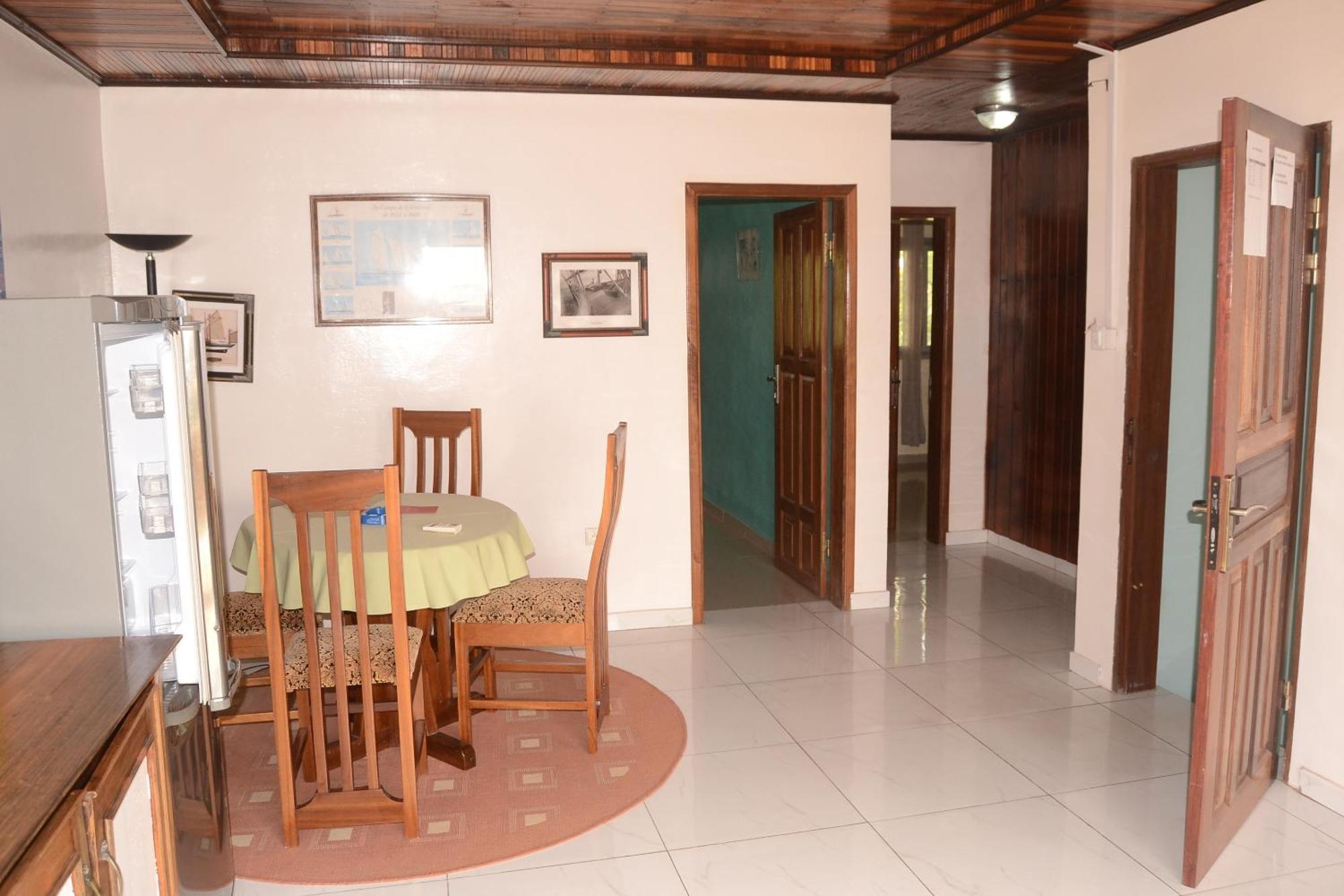 Hotel Restaurant Gites Крібі Екстер'єр фото